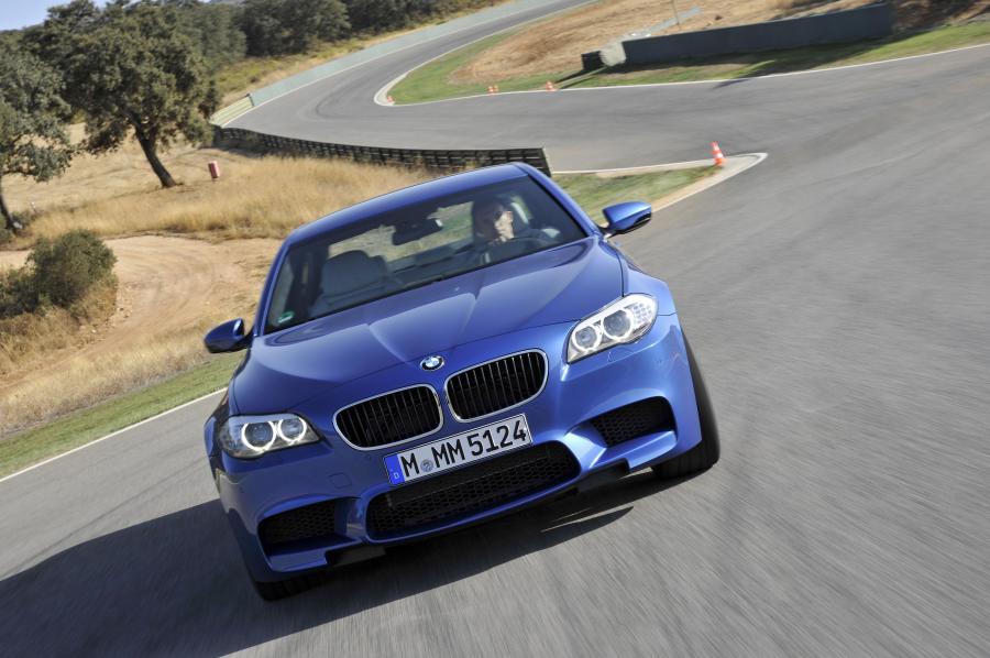  BMW M5 2011 года  (фото 168 из 344)